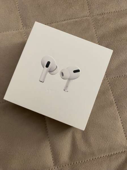 AirPods