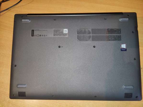 Ноутбук Lenovo IdeaPad 330-15AST в фото 3