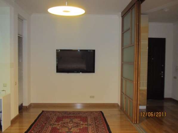 Продается 2-комнатная квартира в сентреТбилиси с мебелбю в фото 12