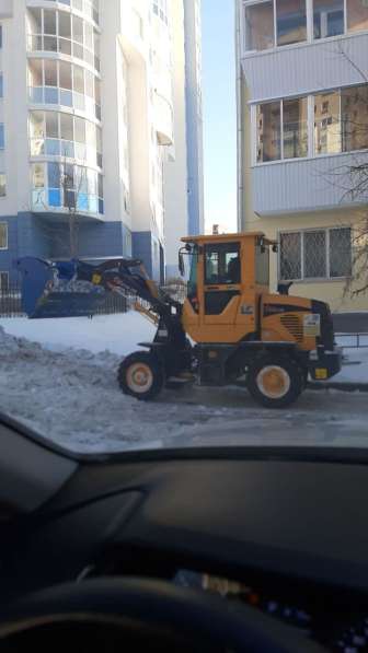 Уборка и вывоз снега. Аренда спецтехники в Екатеринбурге фото 5