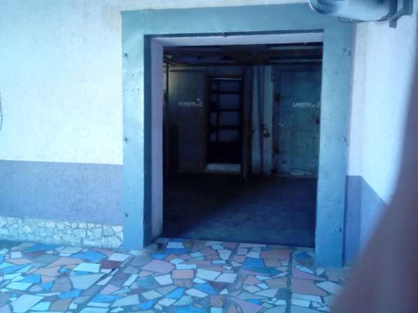 На закрытой территории склады-термосы в Феодосии фото 9