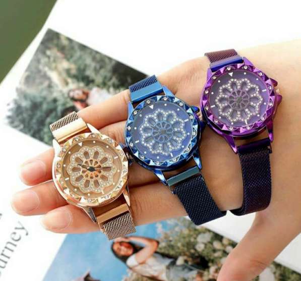 Стильные женские часы Chanel Flower Diamond в фото 3