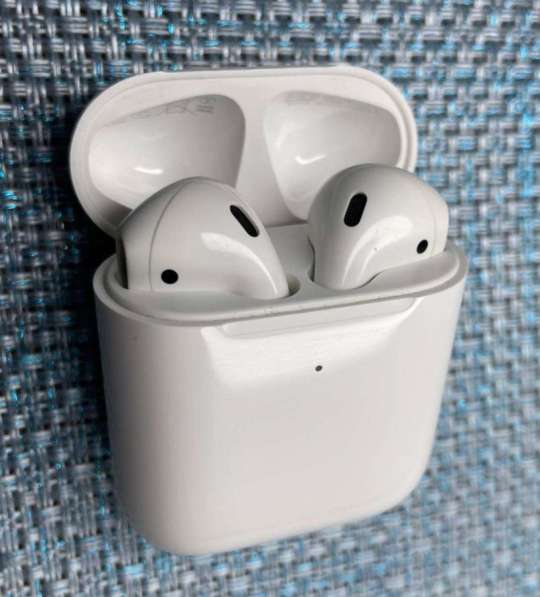 AirPods 2 в Москве