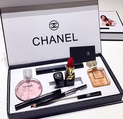 Подарочный набор 5 в 1 от Chanel