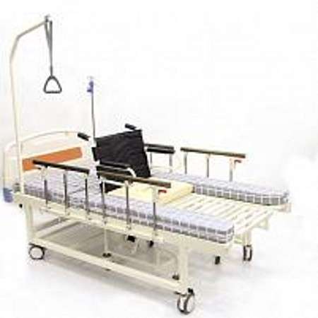 Кровать медицинская функциональная с туалетом и креслом