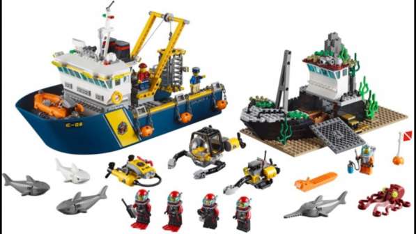 Корабль "LEGO"