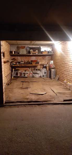 Продам гараж в гаражном комплексе