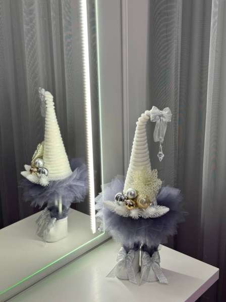 Елка Топотушка