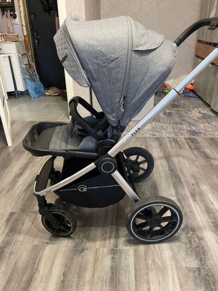 Детская коляска в Москве