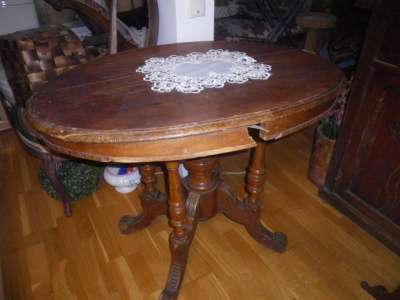 Старинный овальный столик. в Москве фото 3