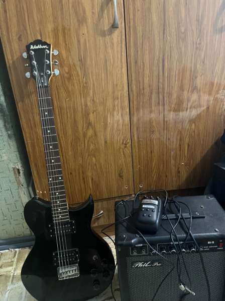 Электрогитара