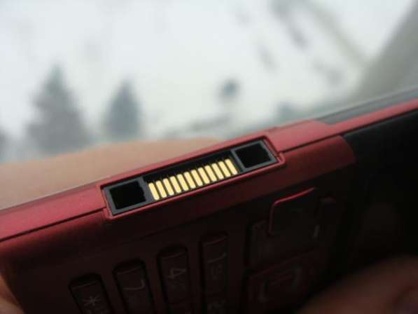 Новый Sony Ericsson T700i (оригинал, комплект) в Москве фото 4