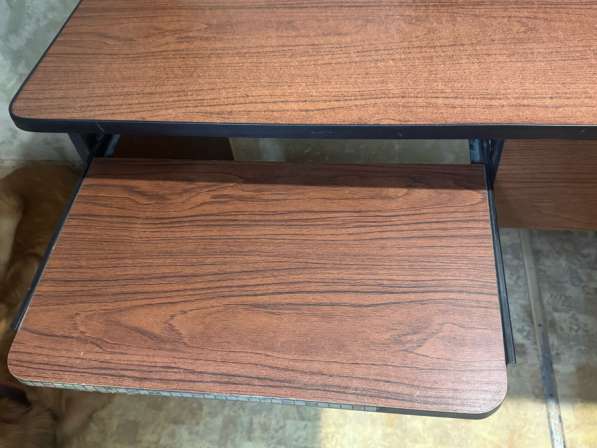 Стол в хорошем состоянии в Владивостоке фото 3