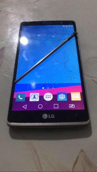 Продам LG J4 Stylus