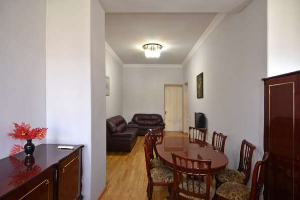 Yervan, в центре 3 комнатная квартира, посуточно в фото 17