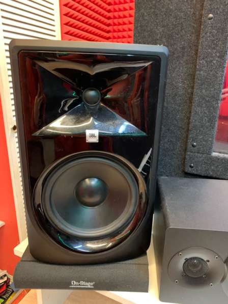 JBL 308p MKII