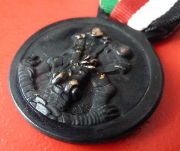 Италия Итало-германская медаль За Африканскую кампанию в Орле фото 10