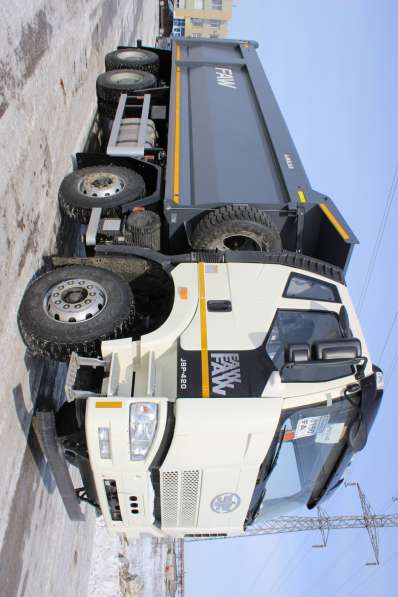 Cамосвал FAW 8х4 с кузовом Amkar в Челябинске