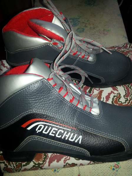 Продам НОВЫЕ ботинки для беговых лыж Classic 20 NN75 QUECHUA