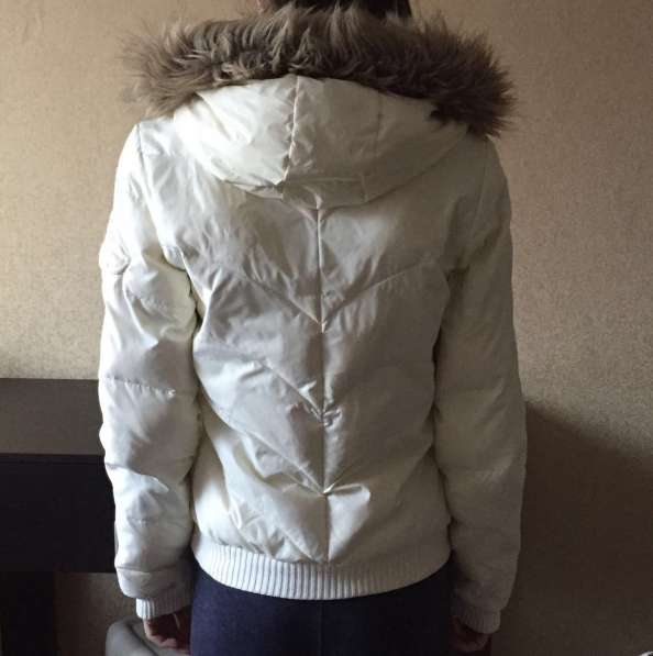 Весенняя куртка Adidas, размер s в Москве