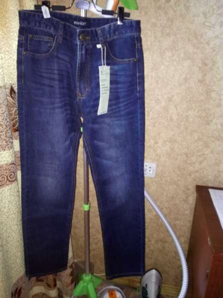 Продам новые мужские джинсы в Краснокаменске