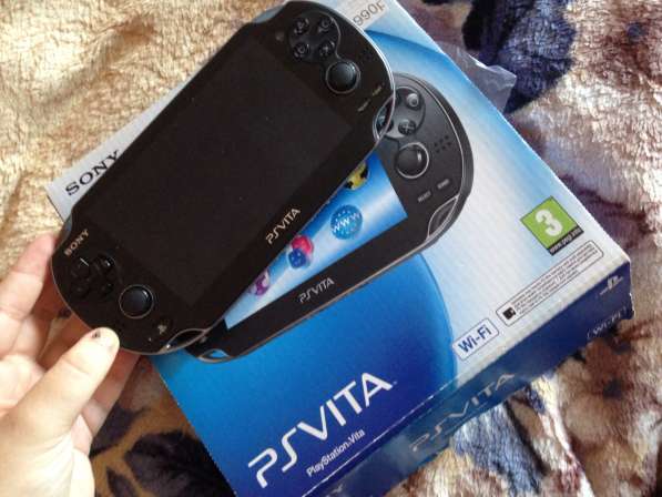 PS Vita Crystal Black PCH-1008 ZA01