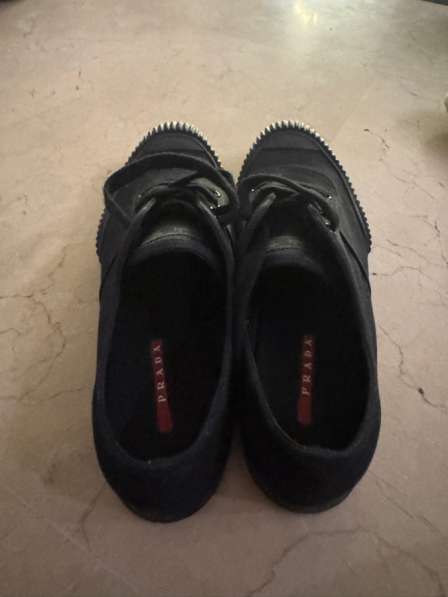 Кроссовки Прада в Москве