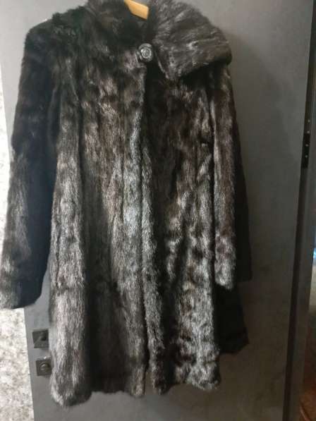 Продам шубу в Новосибирске