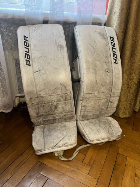 Щитки вратарские