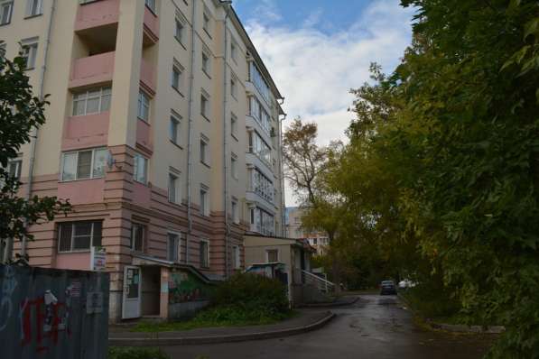 Продается элитная квартира с гаражом,1-2-й этаж в центре гор в Вологде