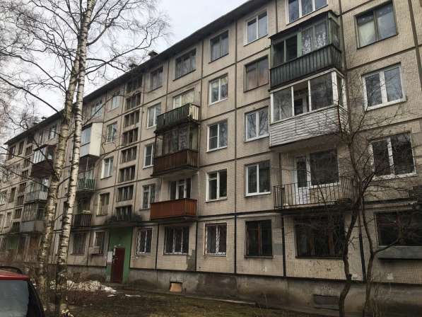 Продается 2 комнатная квартира в Санкт-Петербурге фото 3