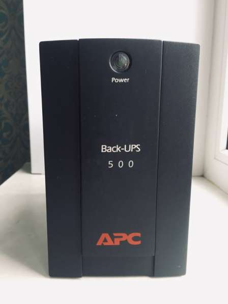 ИБП APC Back-UPS RS 500