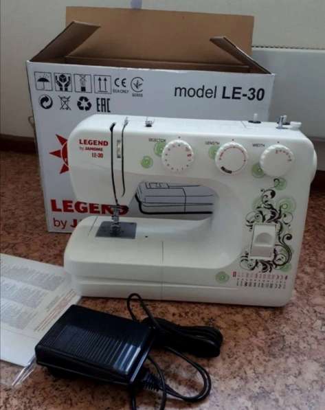 Швейная машинка Janome Legend LE-30