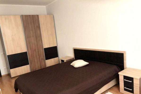 Продам двухкомнатную квартиру в Краснодар.Жилая площадь 61 кв.м.Этаж 3.Дом кирпичный. в Краснодаре