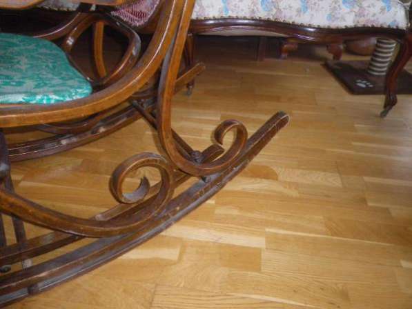 Старинное кресло качалка в Москве фото 6