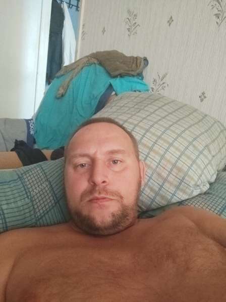 Евгений, 42 года, хочет пообщаться