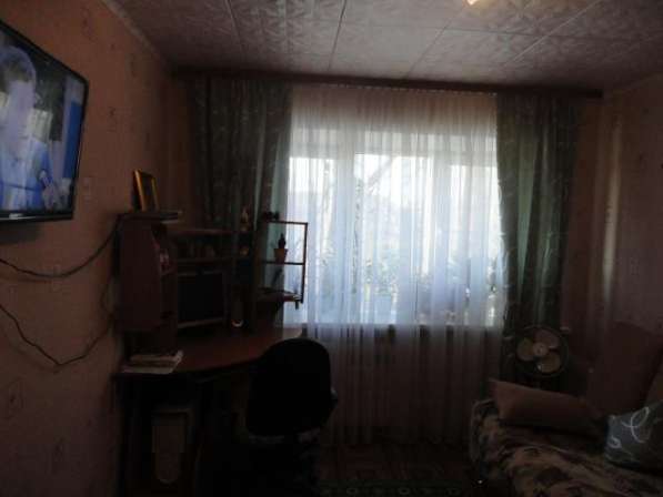 Продам комнату в Липецке. Жилая площадь 27,10 кв.м. Дом кирпичный. 