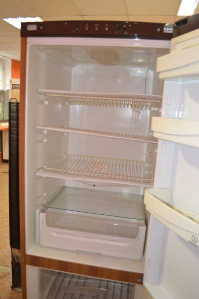 Холодильник Indesit C 238 Гарантия и Доставка в Москве фото 7