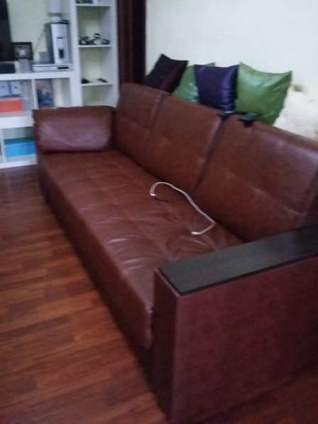 Натур. кожа. Цвет темно-коричневый. кресло+диван в Перми