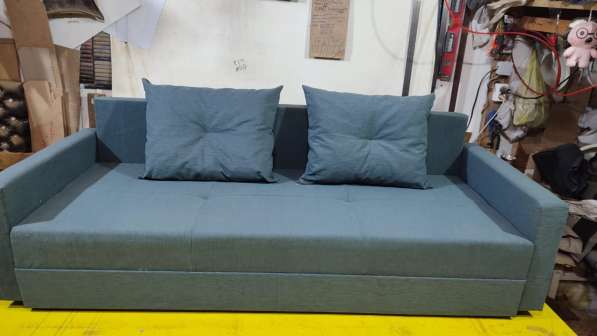 Диван еврокнижка пуф в подарок