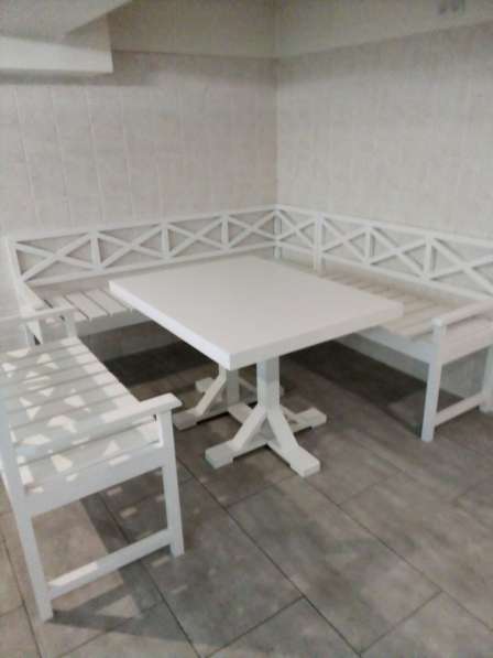Стеллажи из дерева в фото 6