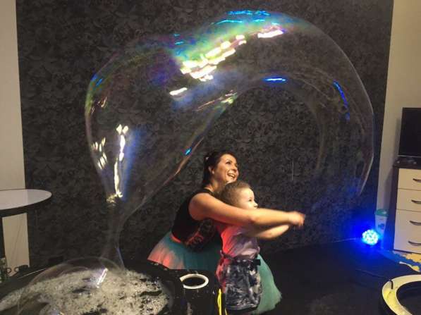Шоу мыльных пузырей в Смоленске фото 14