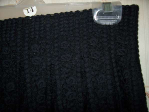Черная гипюровая юбка, размер 44-46 в фото 3