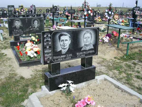 Памятники из гранита в фото 6