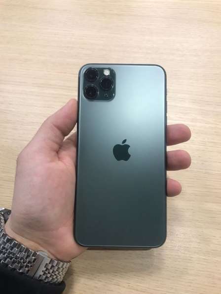 IPhone 11 pro max 256gb midnight green