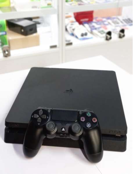Игровая приставка Sony PlayStation 4 Slim на 1 Tb, черный