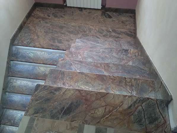 Лестницы из натурального камня мрамора и гранита в Чехове фото 11