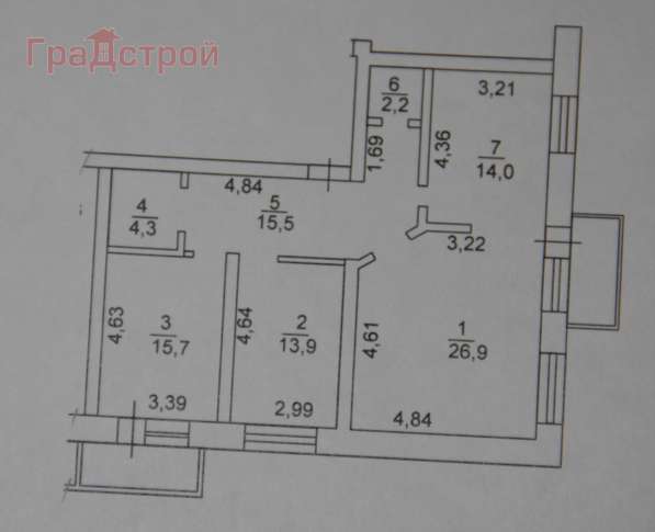 Продам трехкомнатную квартиру в Вологда.Этаж 4.Дом кирпичный.Есть Балкон. в Вологде