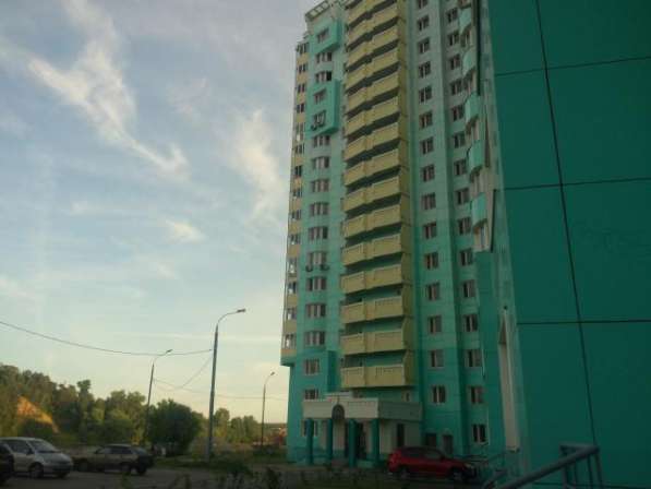 Продам трехкомнатную квартиру в Красногорске. Жилая площадь 94,80 кв.м. Этаж 15. Есть балкон.