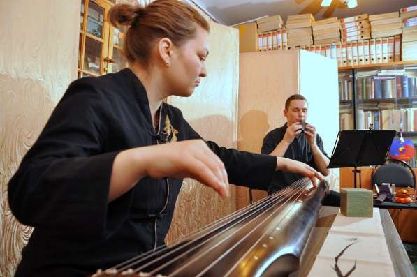 Уроки игры на семиструнной цитре Цинь 古琴 в Москве фото 4